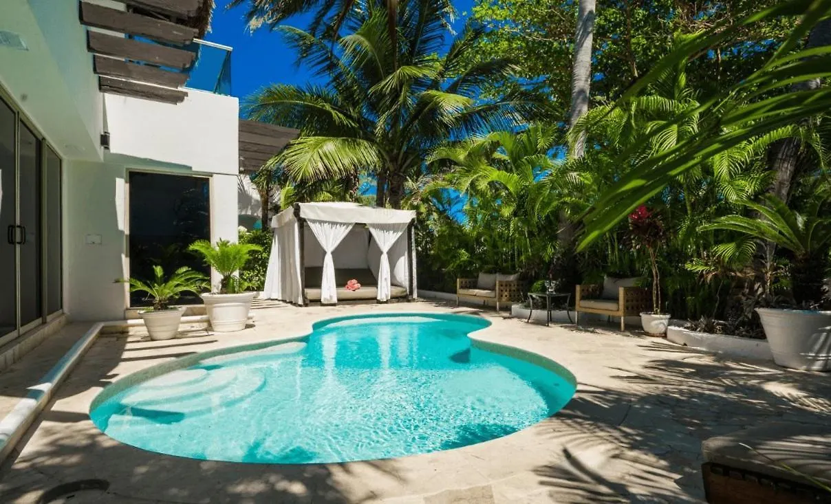 Luxury House In Playacar Steps To The Beach Playa del Carmen Villa